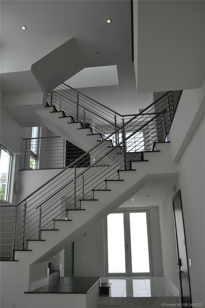 OASIS PARK SQUARE AT DORA - Residential Lease