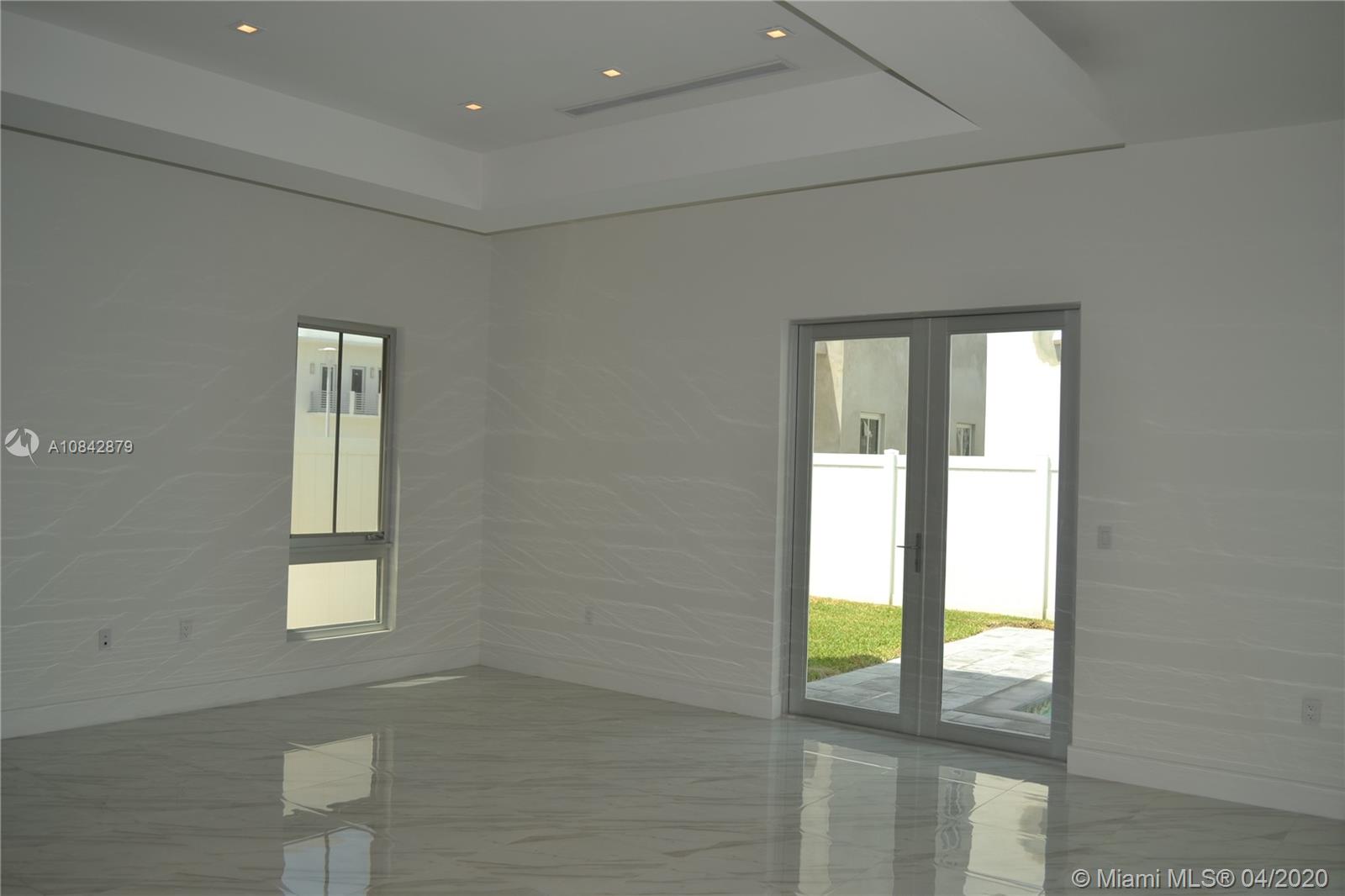 OASIS PARK SQUARE AT DORA - Residential Lease