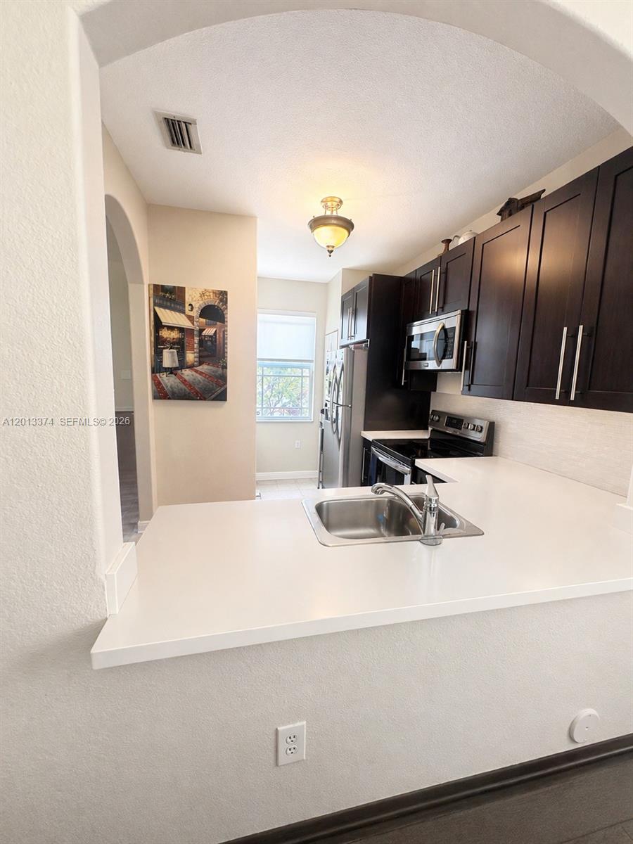 FAIRLAWN PARK - Residential Lease