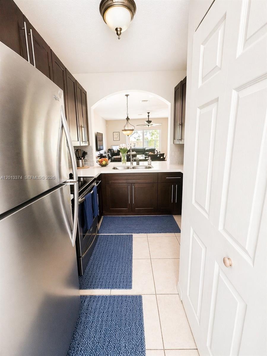 FAIRLAWN PARK - Residential Lease