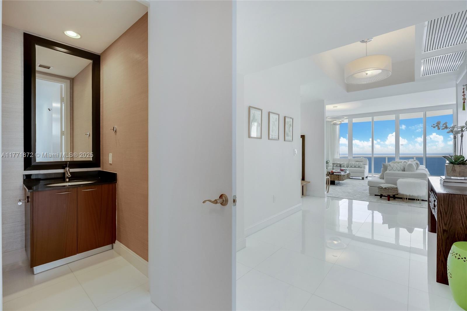 TDR TOWER III CONDO - Residential