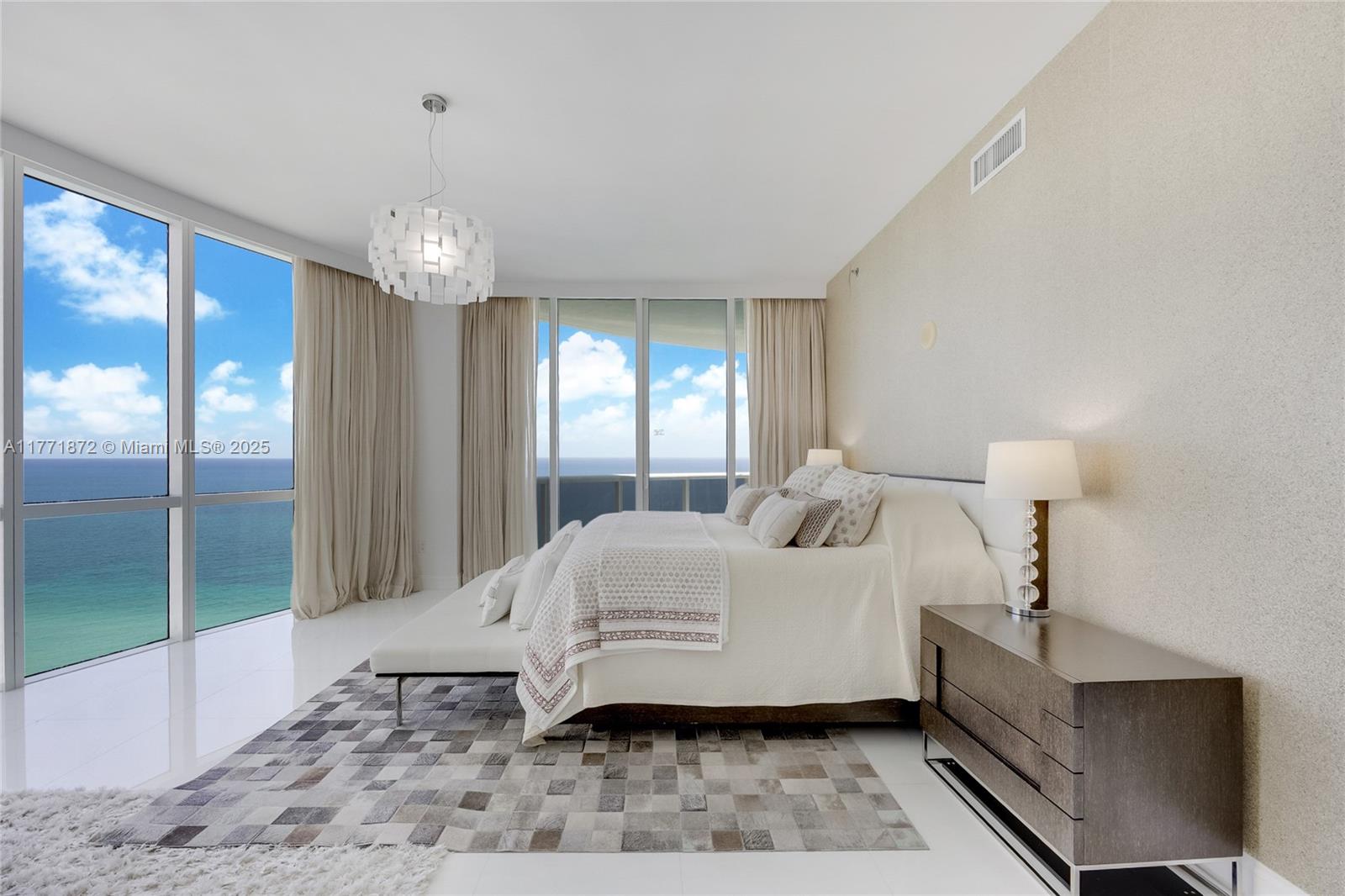 TDR TOWER III CONDO - Residential