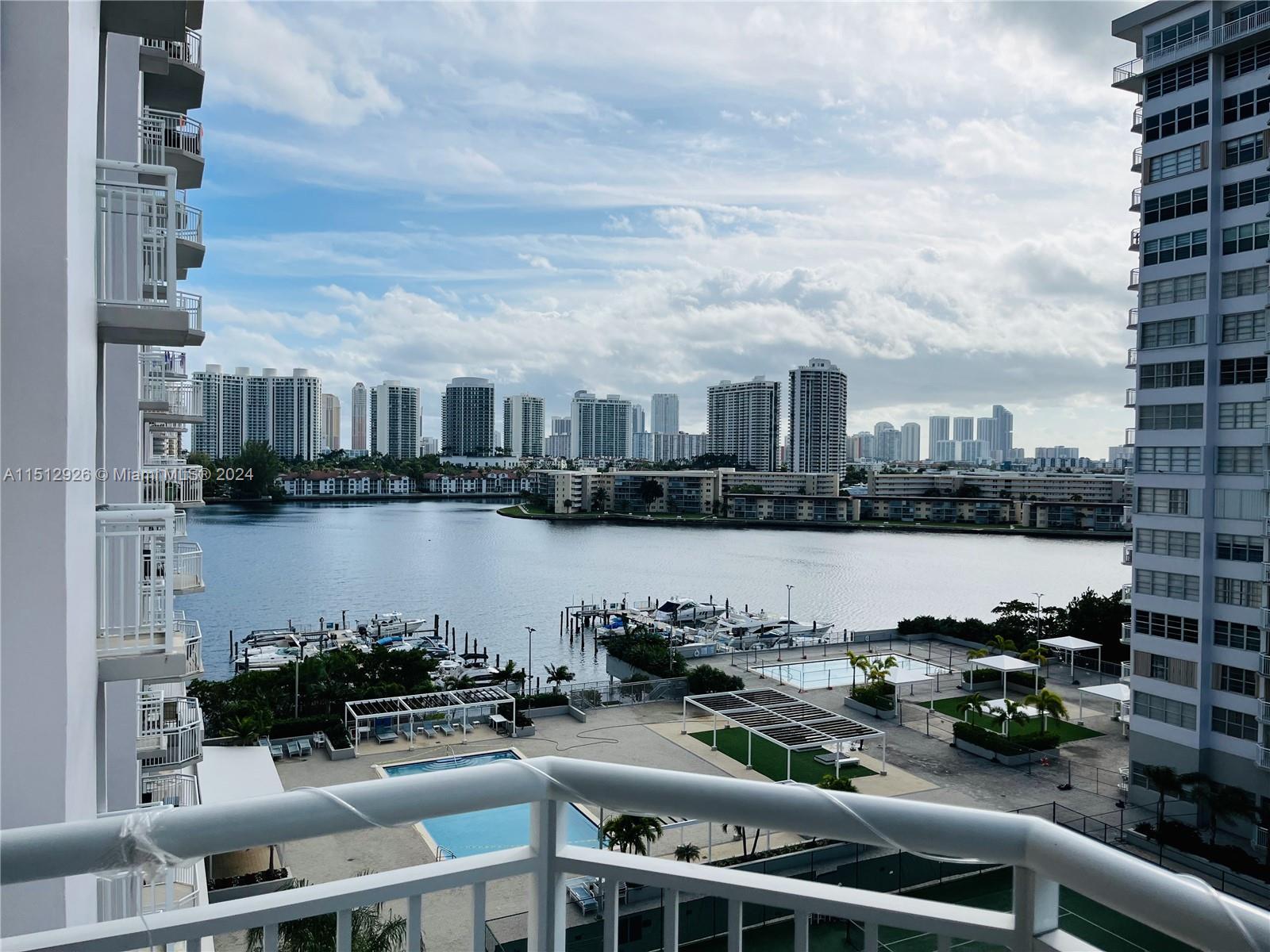 DEL PRADO MARINA - Residential