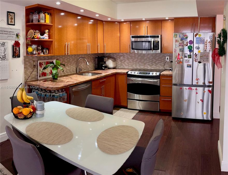 "GREAT LOCATION" Bright and spacious 1B/1.5 BA, 1005 sq.ft., fully furnished! Large master bedroom features a walk-in closet! Huge living room with plenty of natural light! Brand new AC unit, Brand New refrigerator, additional closets. You will enjoy a gorgeous view of the sunset and bay water! DEl Prado Condominium has many amenities including 2 pools, tennis court, sauna, gym, card and party rooms, hair salon, convention store, valet, 24hr security and Marina on site!

Del Prado Condominium is a perfect location in the heart of Aventura! Near restaurants, shops, supermarkets, golf course, great schools, Malls and minutes to the beaches!
