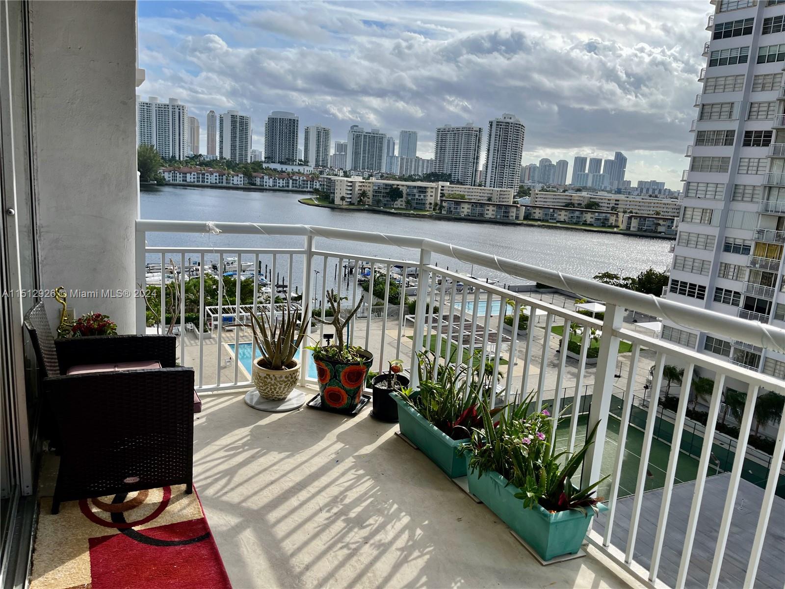 DEL PRADO MARINA - Residential