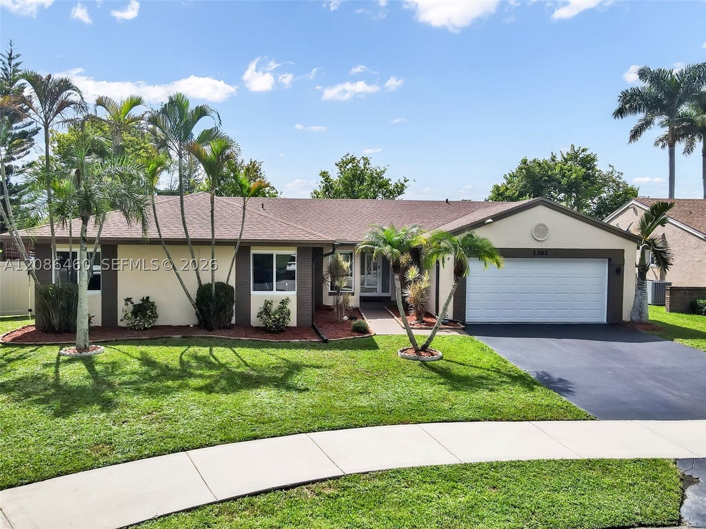Photo of 1361 White Stone Way, Davie, FL 33325 (MLS # A12086460)