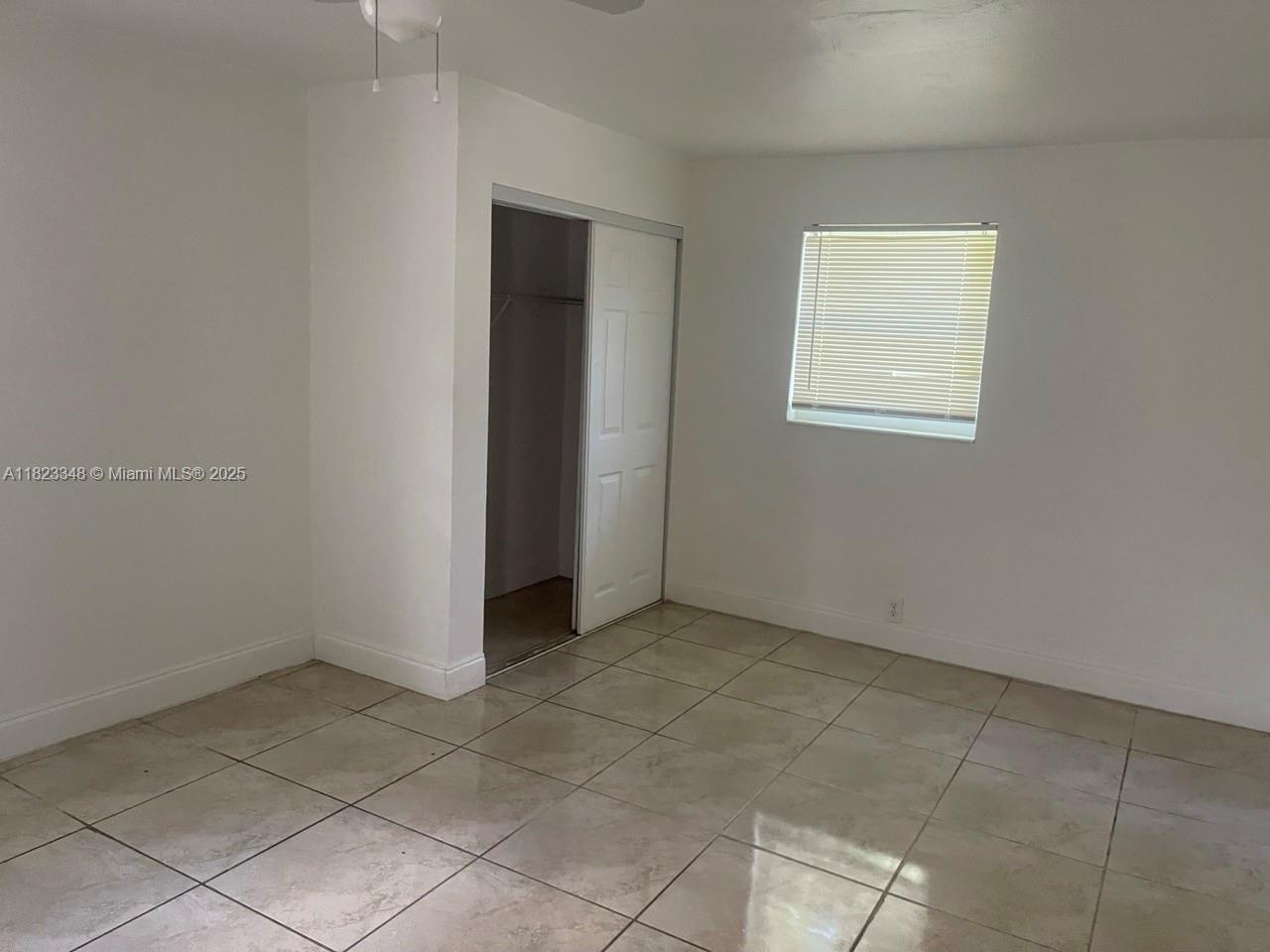 2329 Ne 173rd St Rear, North Miami Beach, Miami-Dade County, Florida - 2 Bedrooms  
1 Bathrooms - 