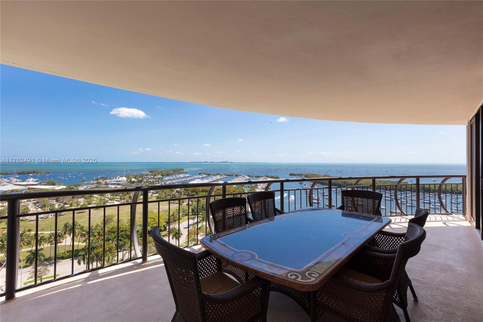 GROVE TOWERS CONDO - Residential