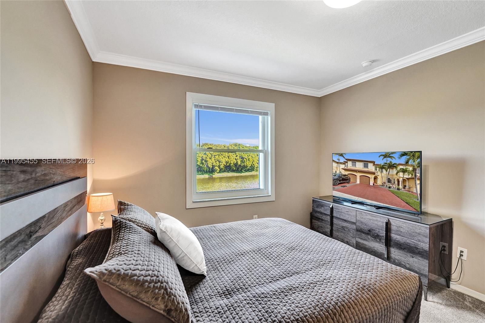 Escada Townvillas - Residential