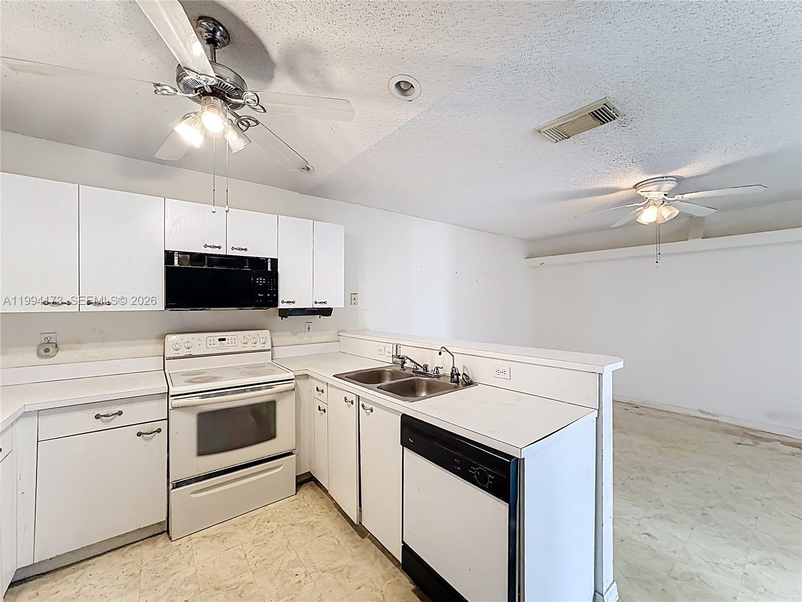 PORT ST LUCIE SECTION 9 - Residential