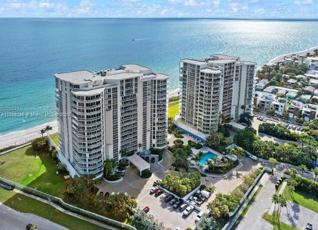 RENAISSANCE ON THE OCEAN - Residential