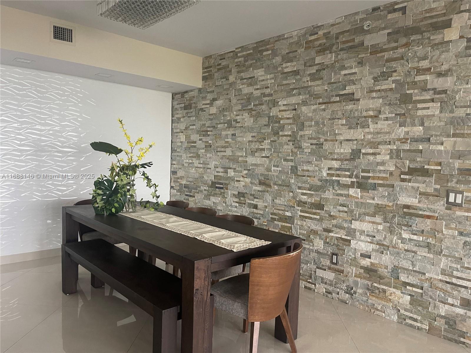 RENAISSANCE ON THE OCEAN - Residential