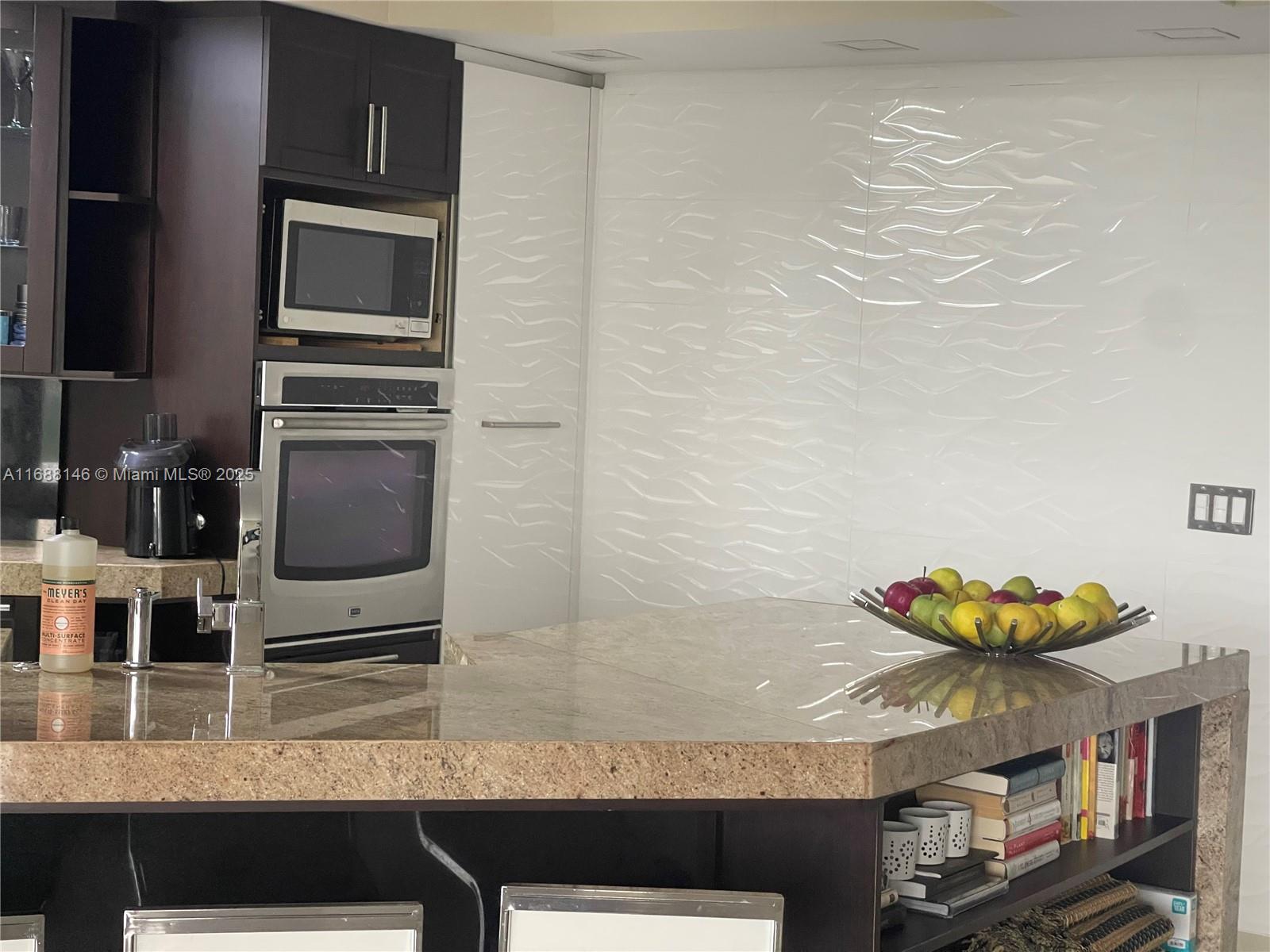 RENAISSANCE ON THE OCEAN - Residential