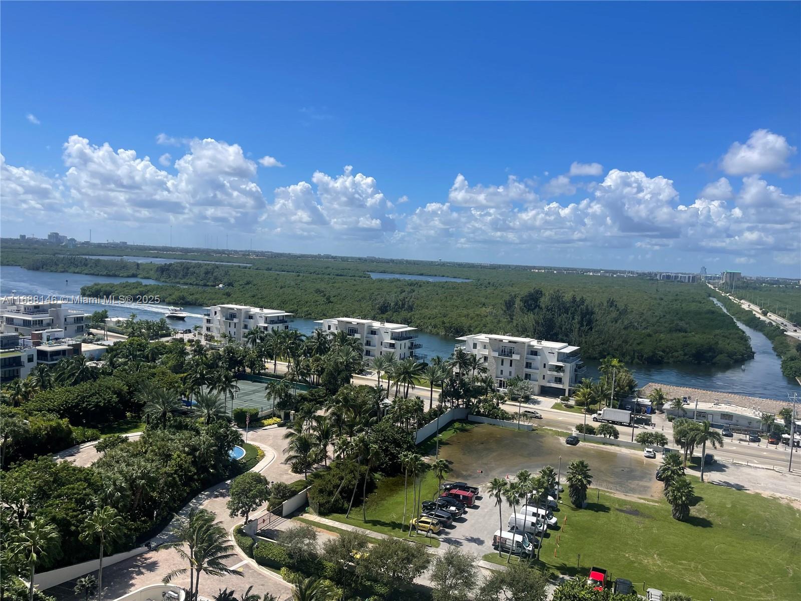 RENAISSANCE ON THE OCEAN - Residential