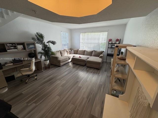 VILLAS DE TUSCANY CONDO - Residential