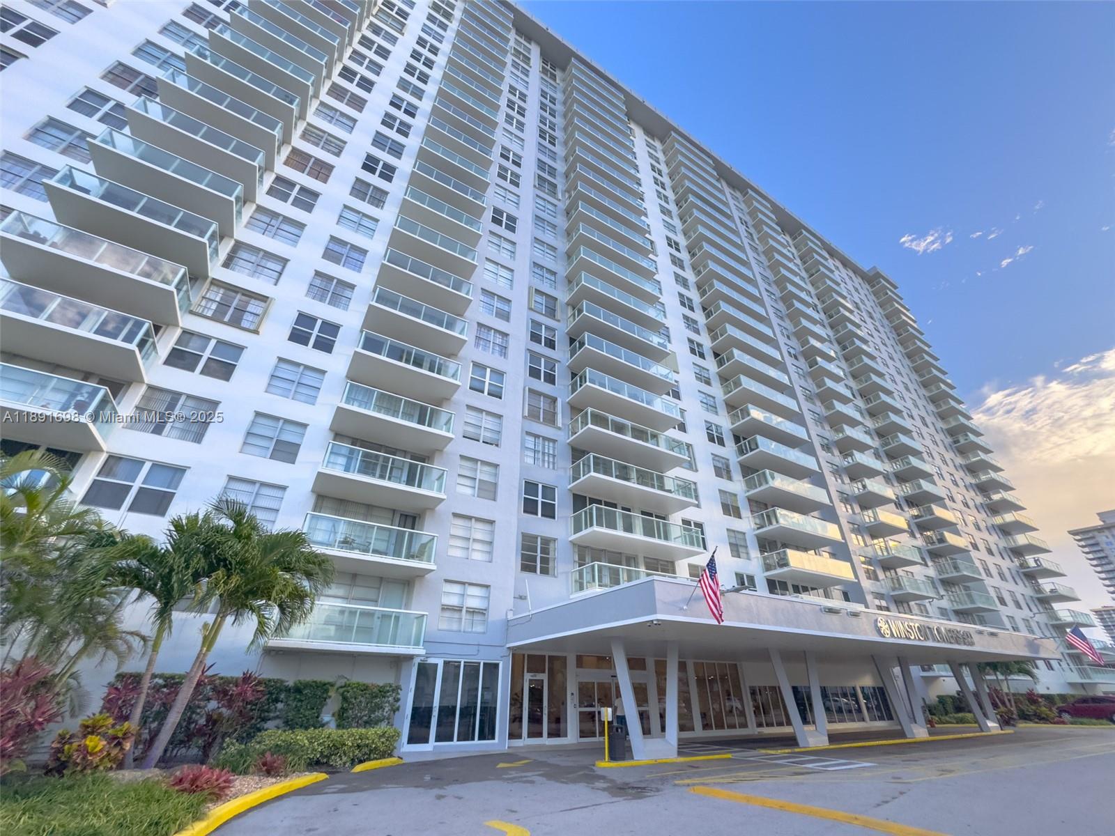 WINSTON TOWER 300 CONDO - Residential