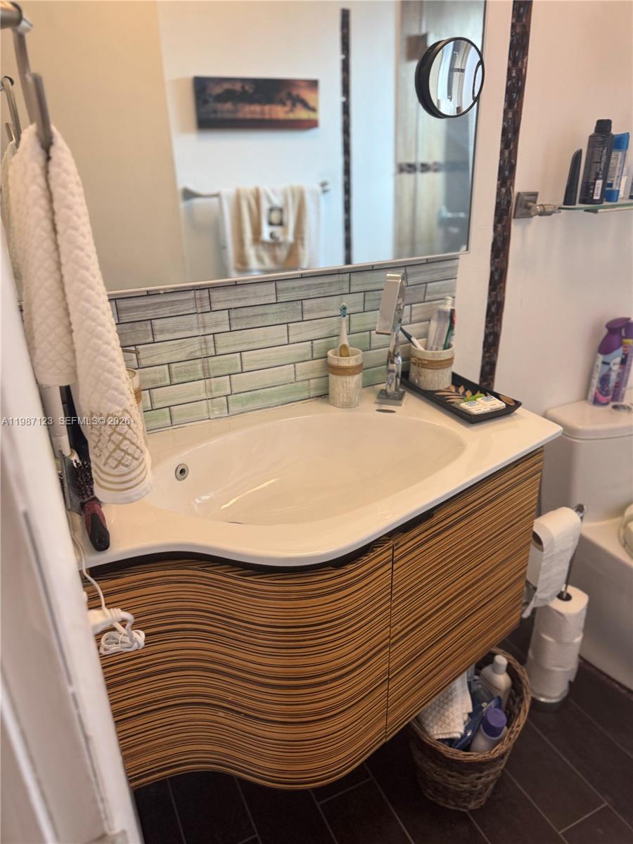 SANS SOUCI CONDO - Residential