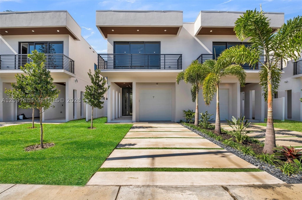 Photo of 920 NE 17th Ave #B, Fort Lauderdale, FL 33304 (MLS # A12097888)