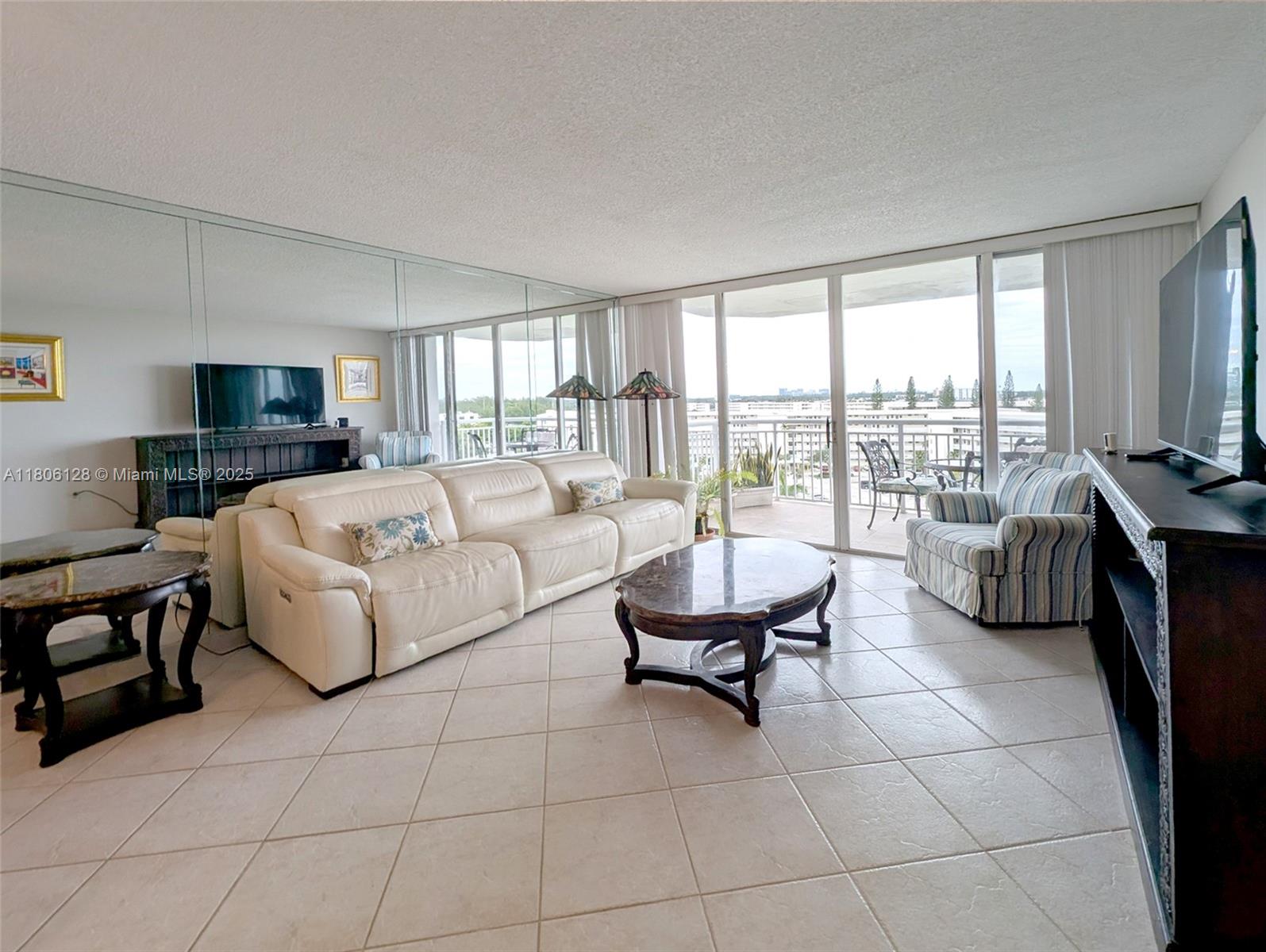 18011 Biscayne Blvd 803
