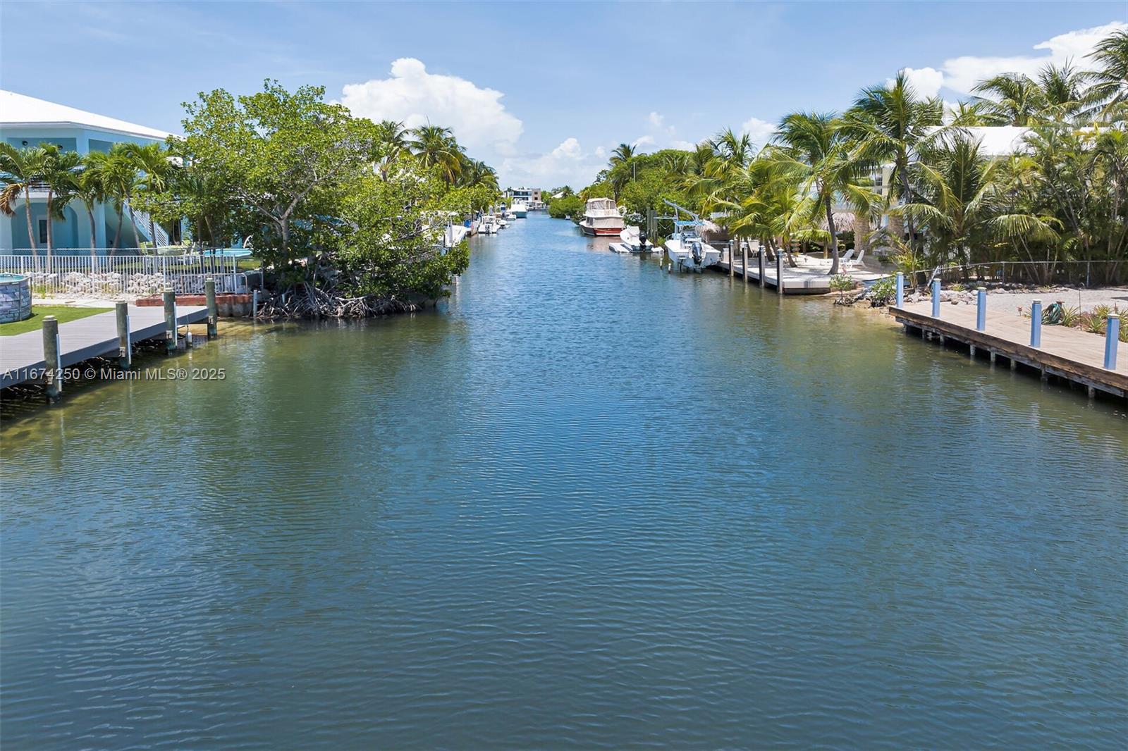 WHITE MARLIN BEACH SEC 1 - Residential