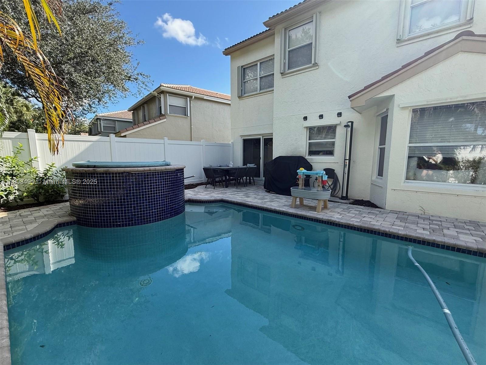 NAUTICA 1 - Residential Lease