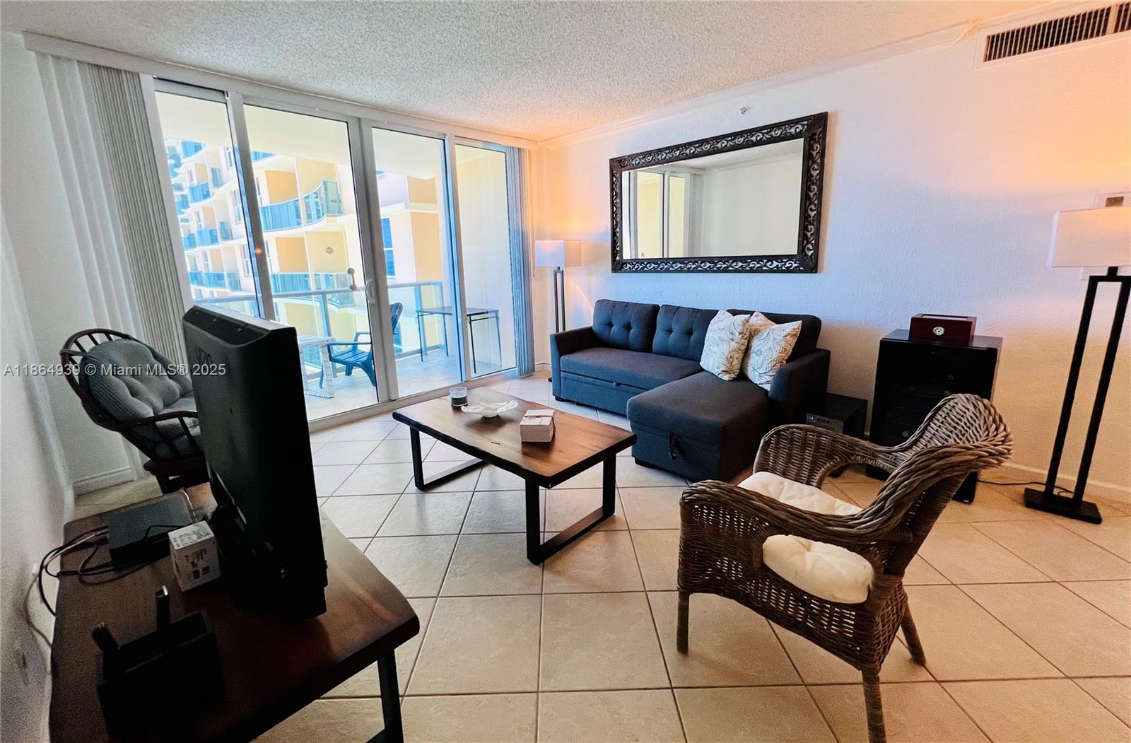 2501 S Ocean Dr 918
