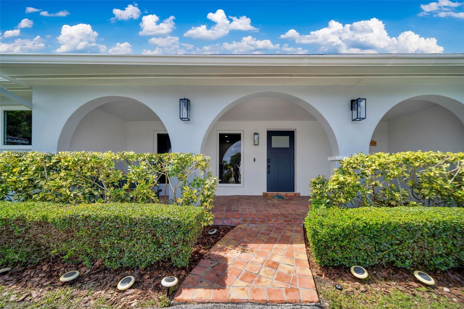 KENDALE LAKES SEC EIGHT - Residential