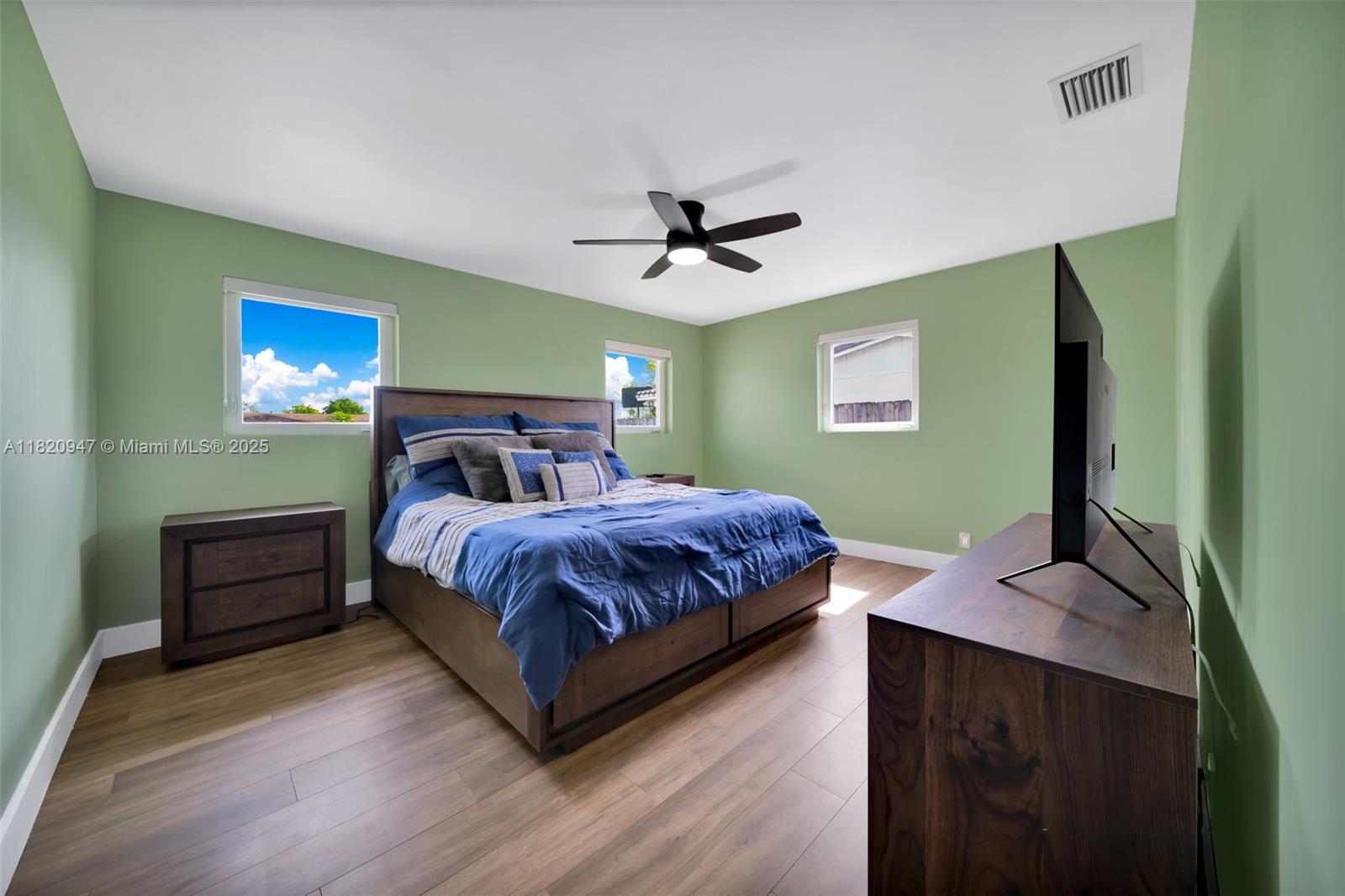 KENDALE LAKES SEC EIGHT - Residential