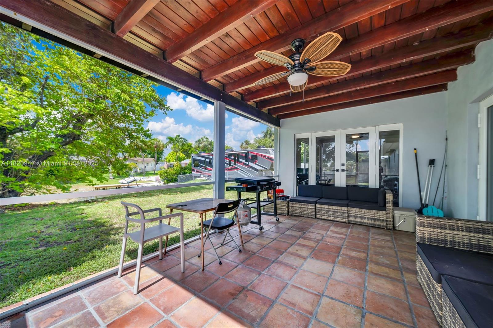 KENDALE LAKES SEC EIGHT - Residential