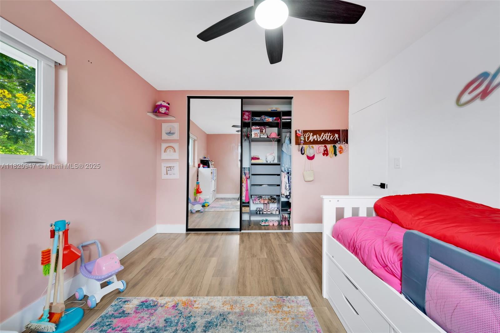 KENDALE LAKES SEC EIGHT - Residential
