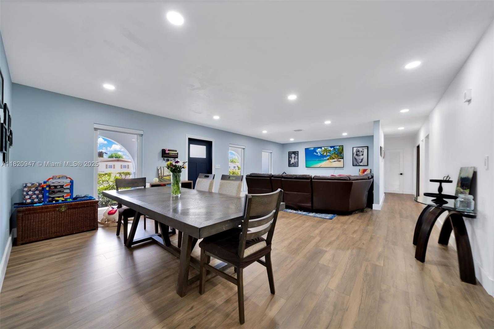 KENDALE LAKES SEC EIGHT - Residential