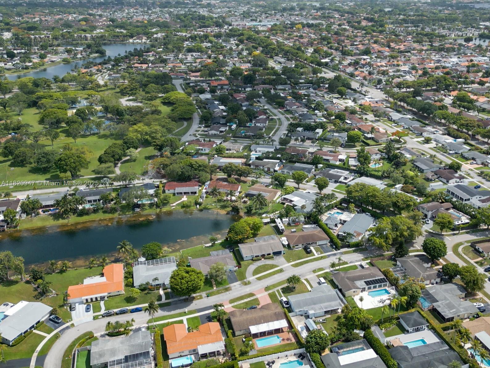 KENDALE LAKES SEC EIGHT - Residential