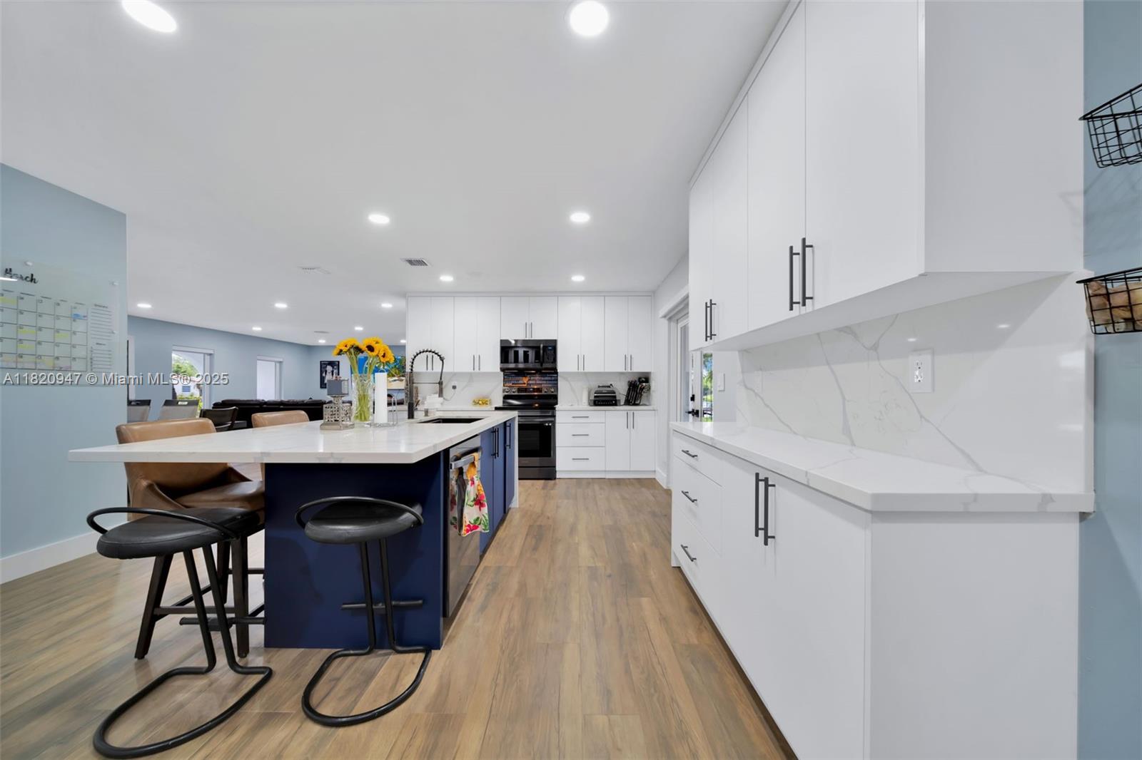 KENDALE LAKES SEC EIGHT - Residential