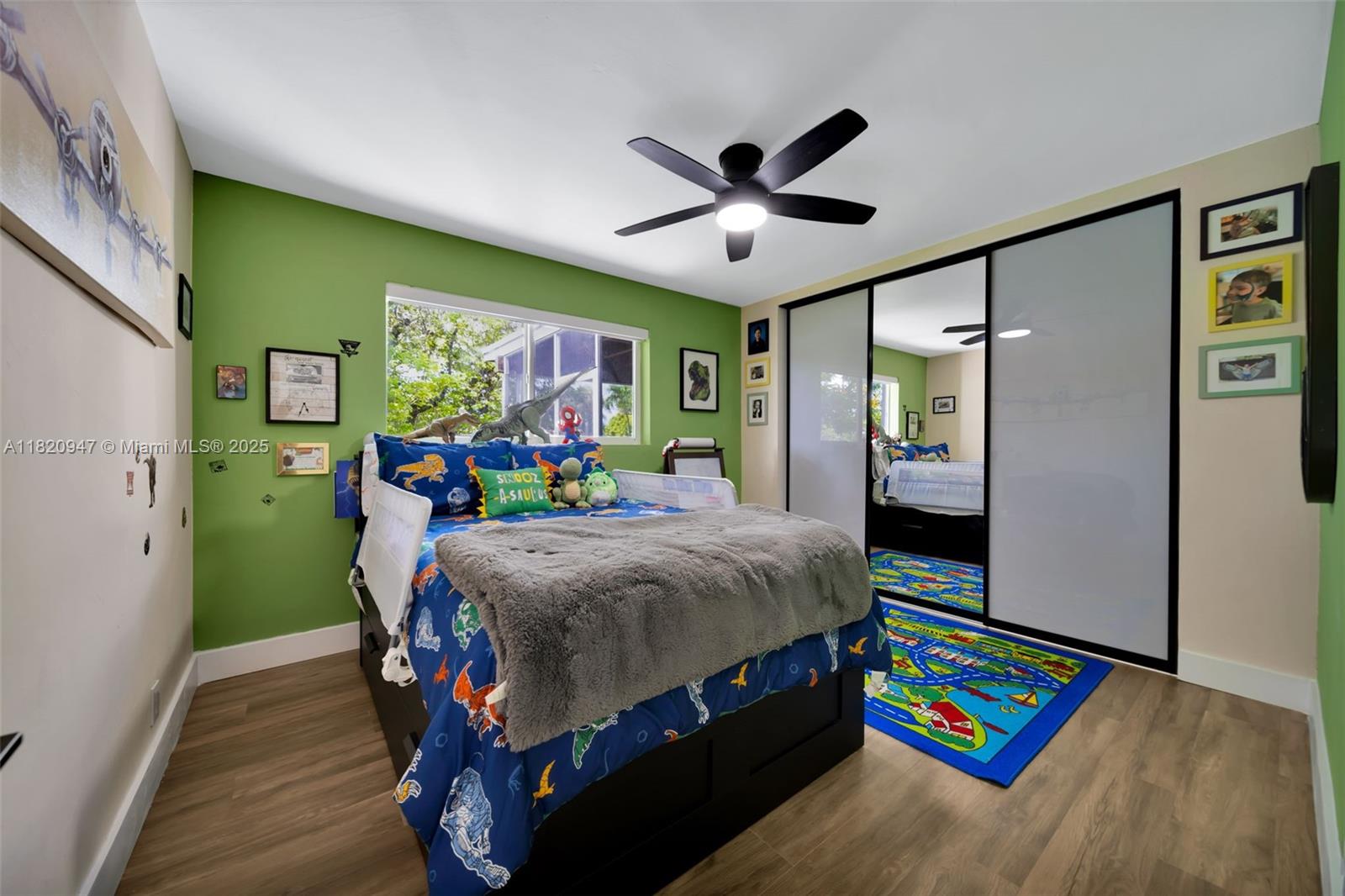 KENDALE LAKES SEC EIGHT - Residential