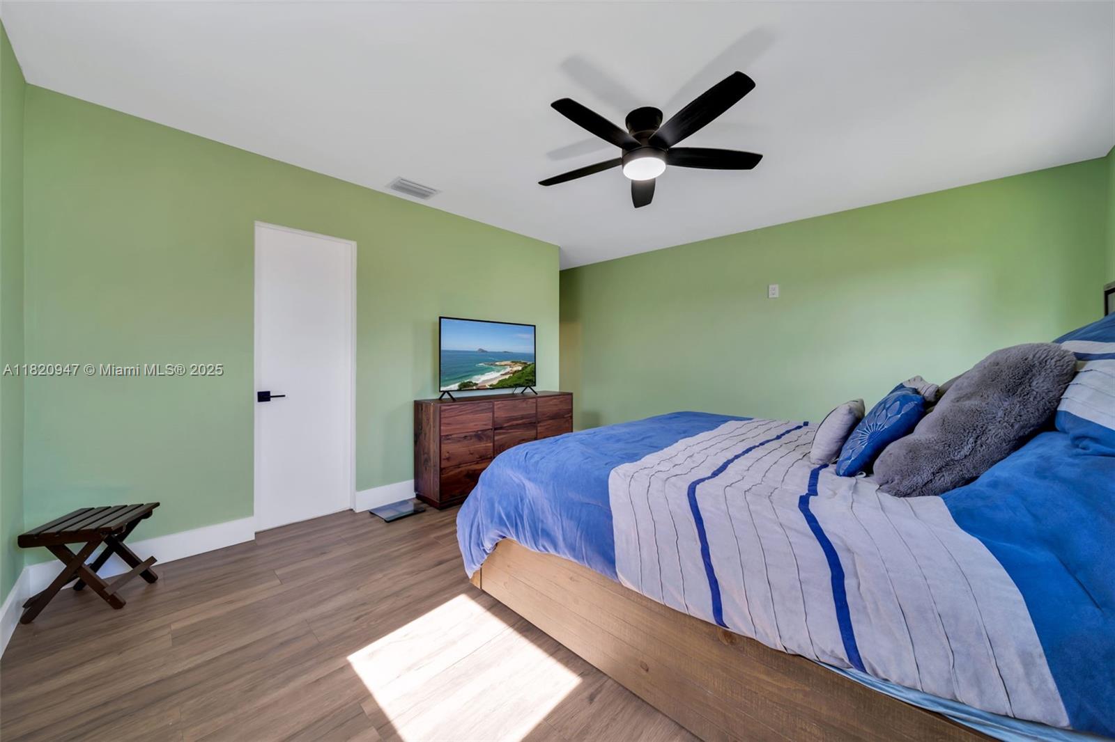 KENDALE LAKES SEC EIGHT - Residential