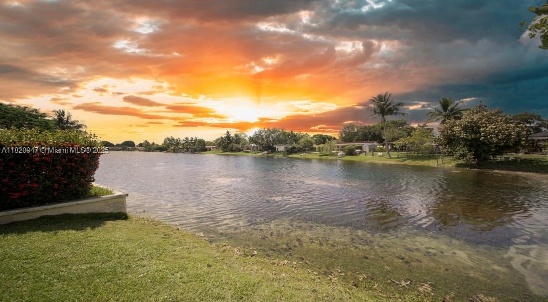 KENDALE LAKES SEC EIGHT - Residential