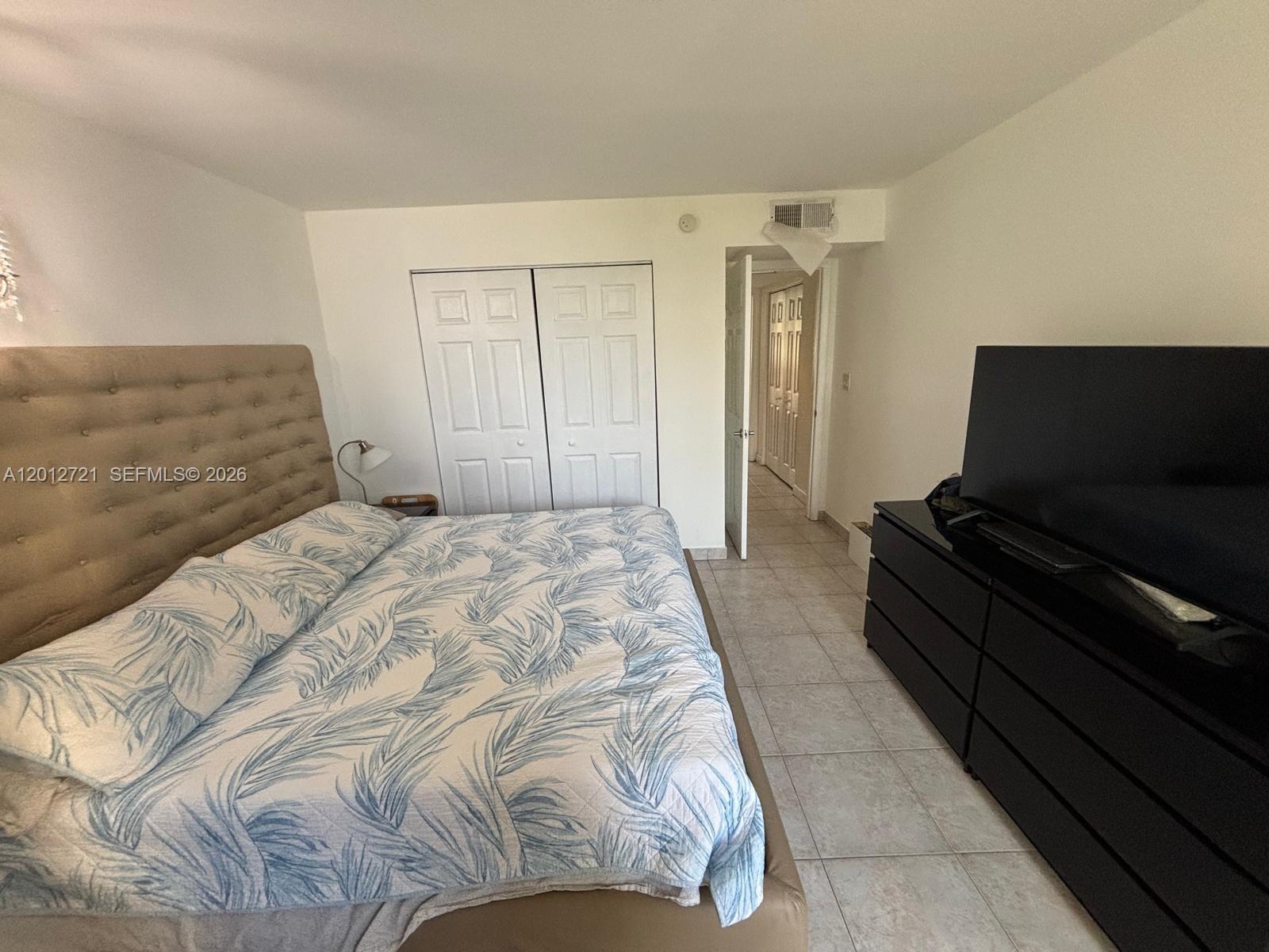 ADMIRALS PORT TOWNHOMES C - Residential Lease