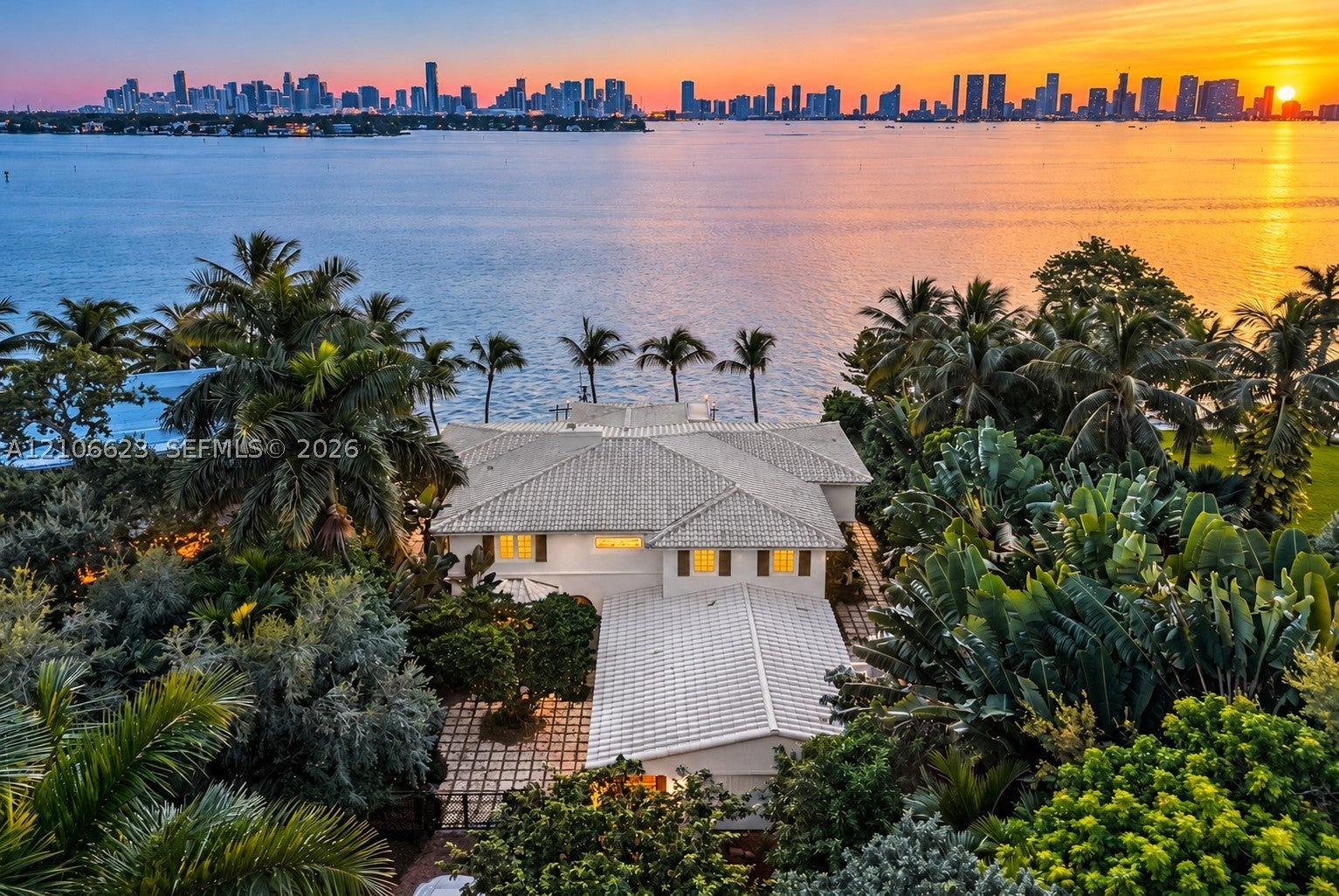 2312 Bay Ave