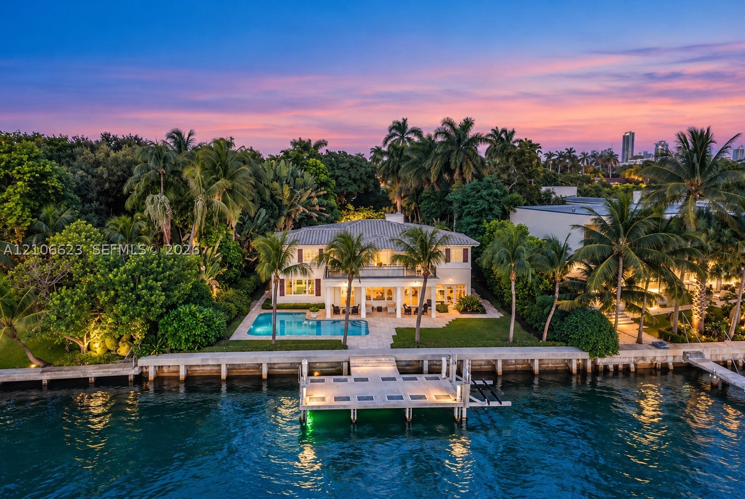 2312 Bay Ave