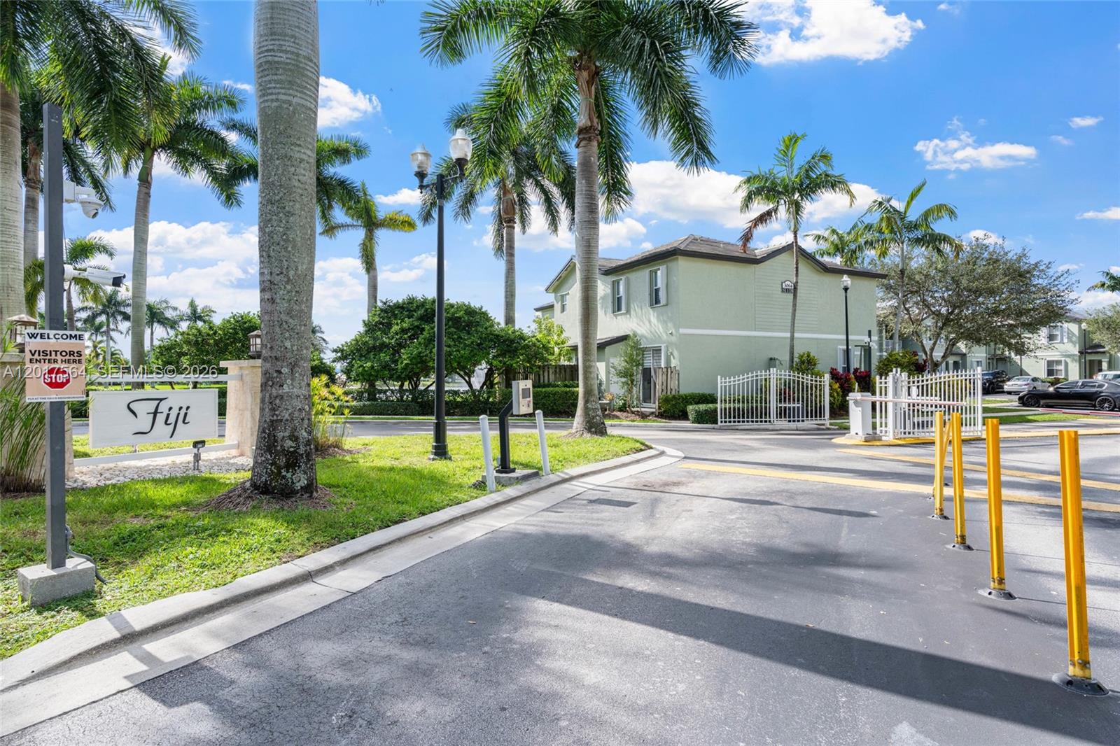 ISLES OF OASIS - Residential