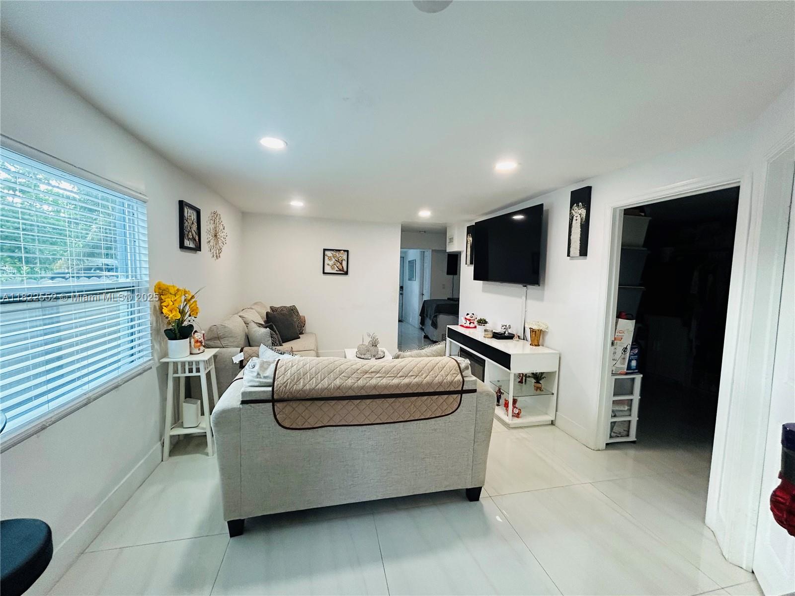 2376 NW 55th St