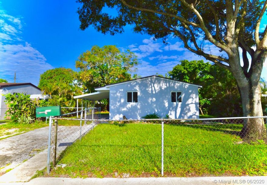 3 Bedrooms and 1 Bath Fully renovated home in a great area. It has a brand new Kitchen with Island and Kurtz counter tops, Wood floors througt, New impact windows, Stainless stele appliances will be installed before closing.  AC in good conditions