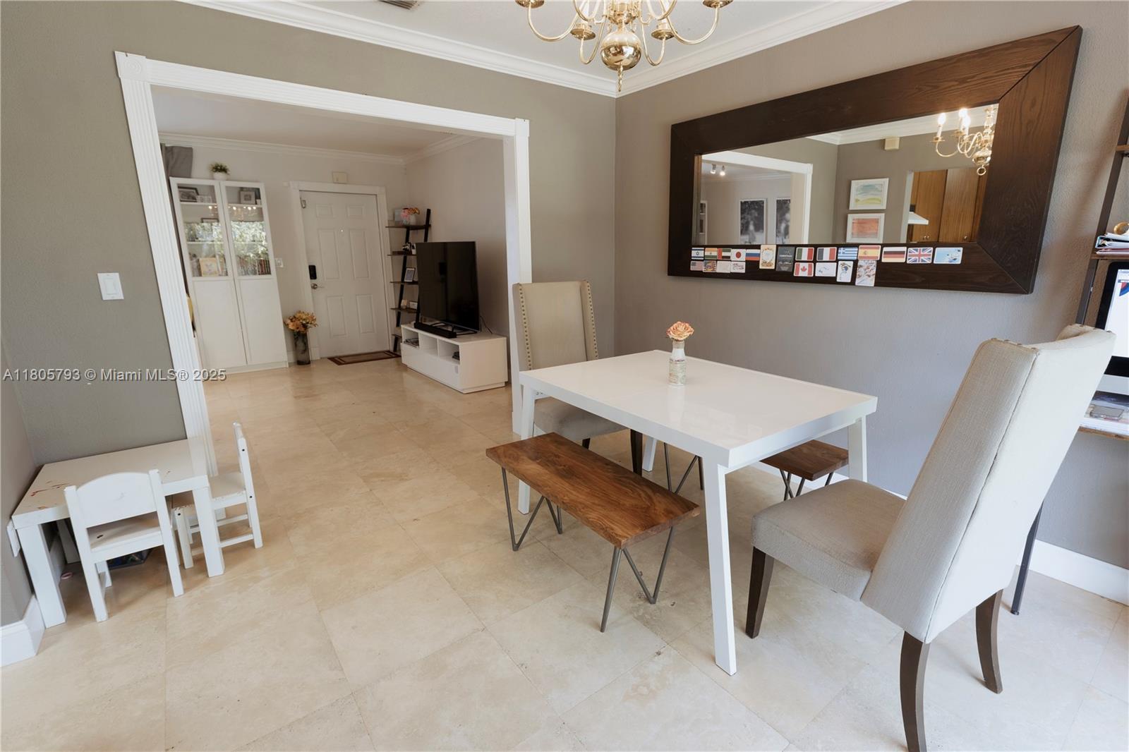 DEVON-AIRE ESTATES SEC 3 - Residential Lease