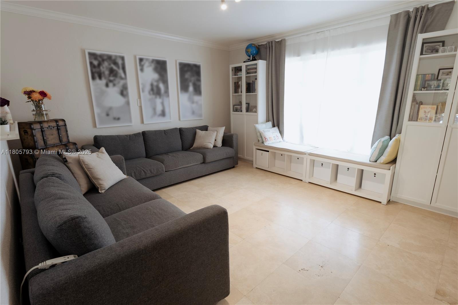 DEVON-AIRE ESTATES SEC 3 - Residential Lease