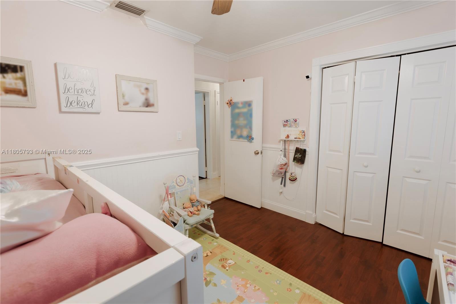 DEVON-AIRE ESTATES SEC 3 - Residential Lease