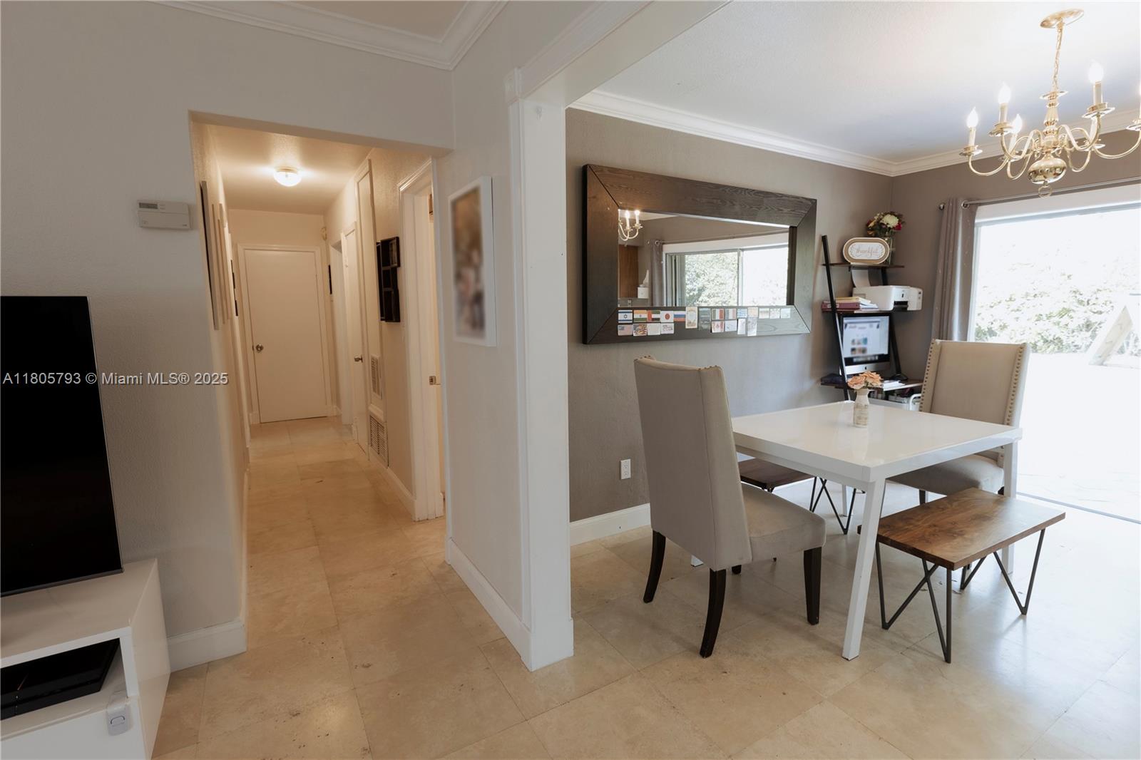 DEVON-AIRE ESTATES SEC 3 - Residential Lease