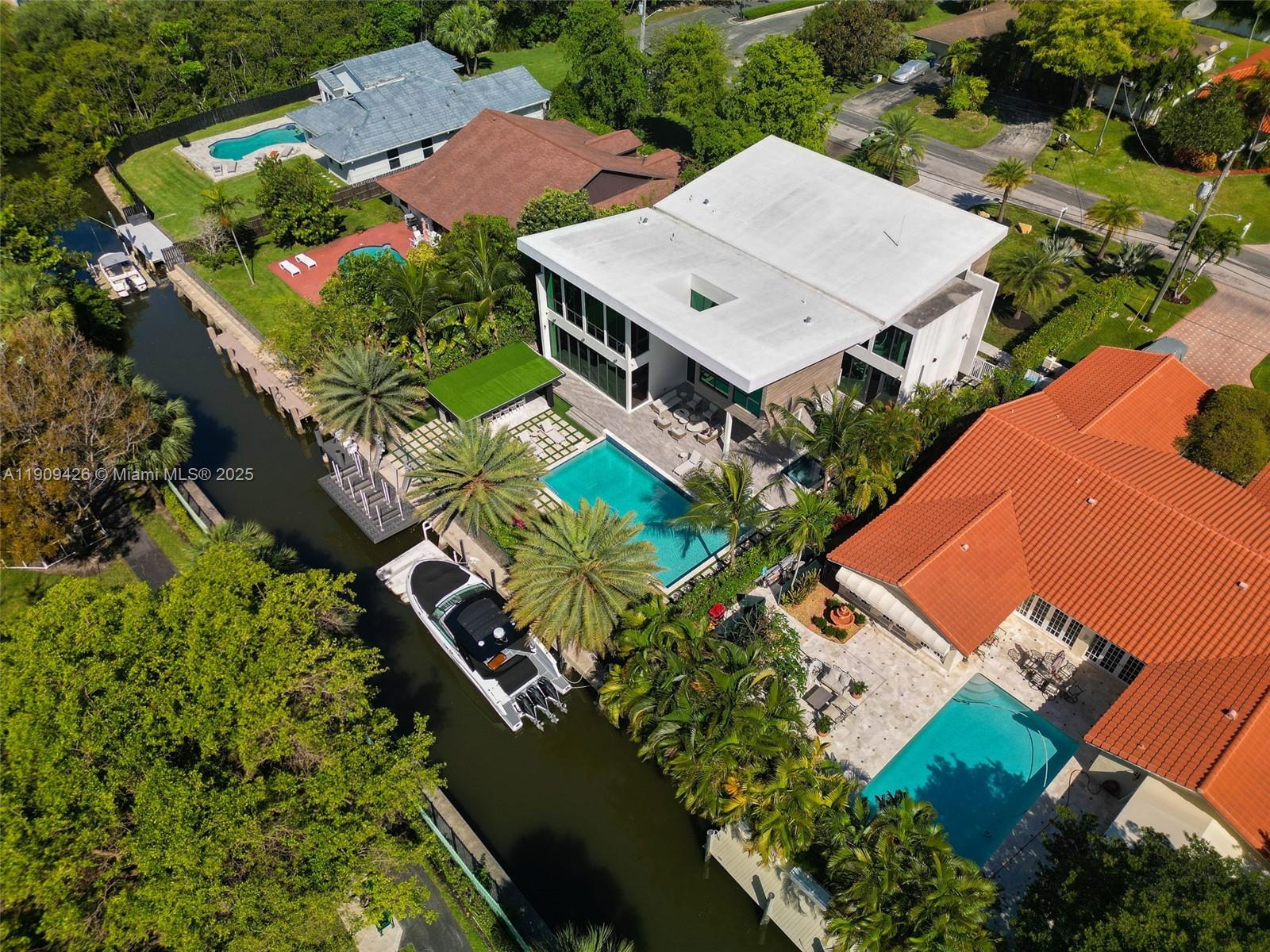 GOLDEN ISLES ESTATES - Residential Lease