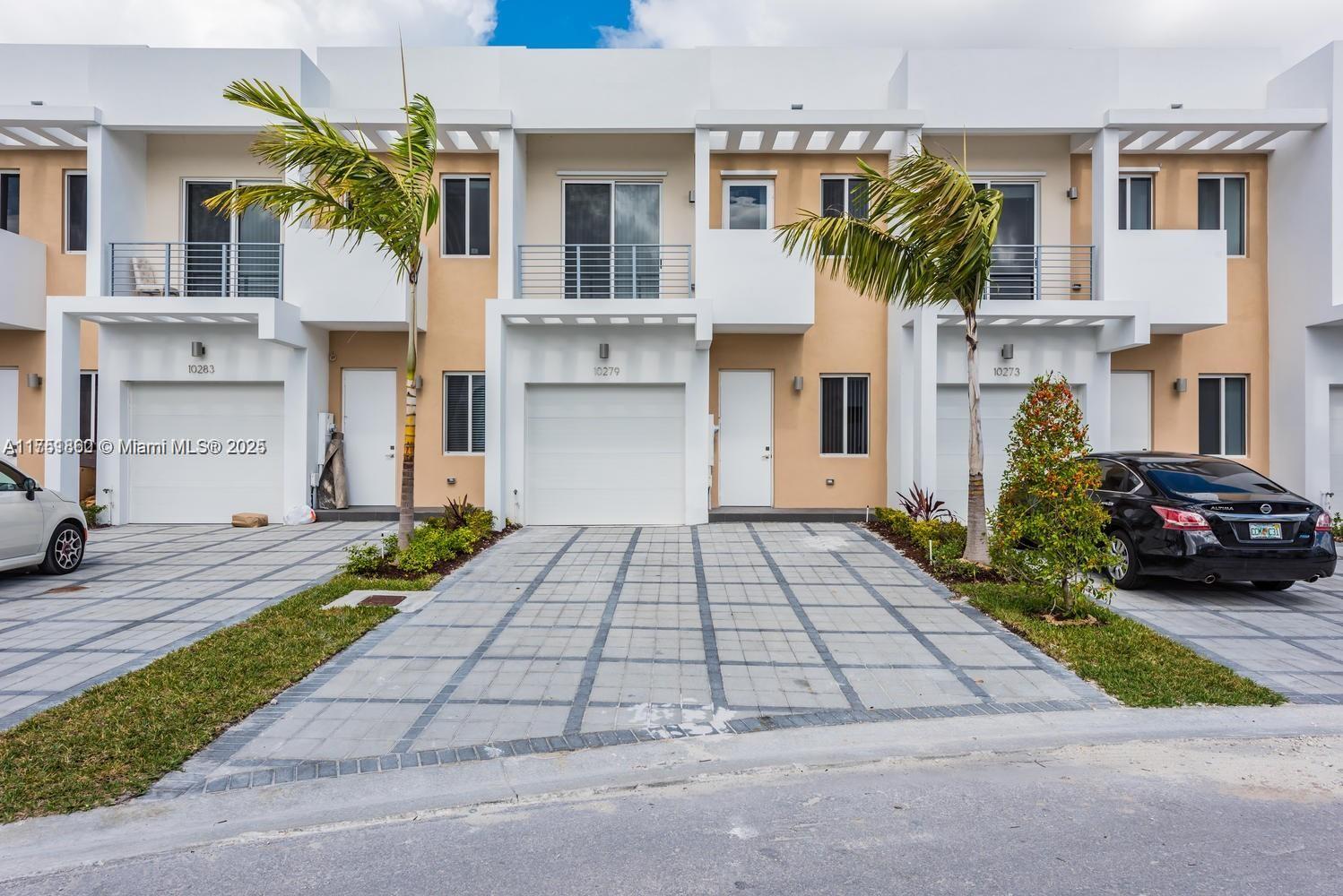 Rental Property at 10279 Nw 72nd Ter 10279, Doral, Miami-Dade County, Florida - Bedrooms: 4 
Bathrooms: 3  - $4,500 MO.