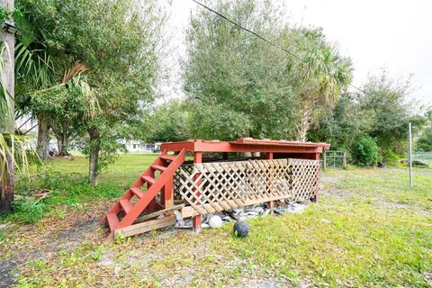 A home in Okeechobee