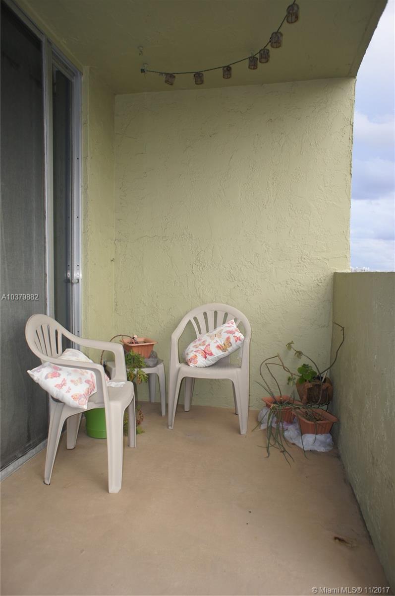 ISLAND CLUB 2 CONDO - Residential Lease